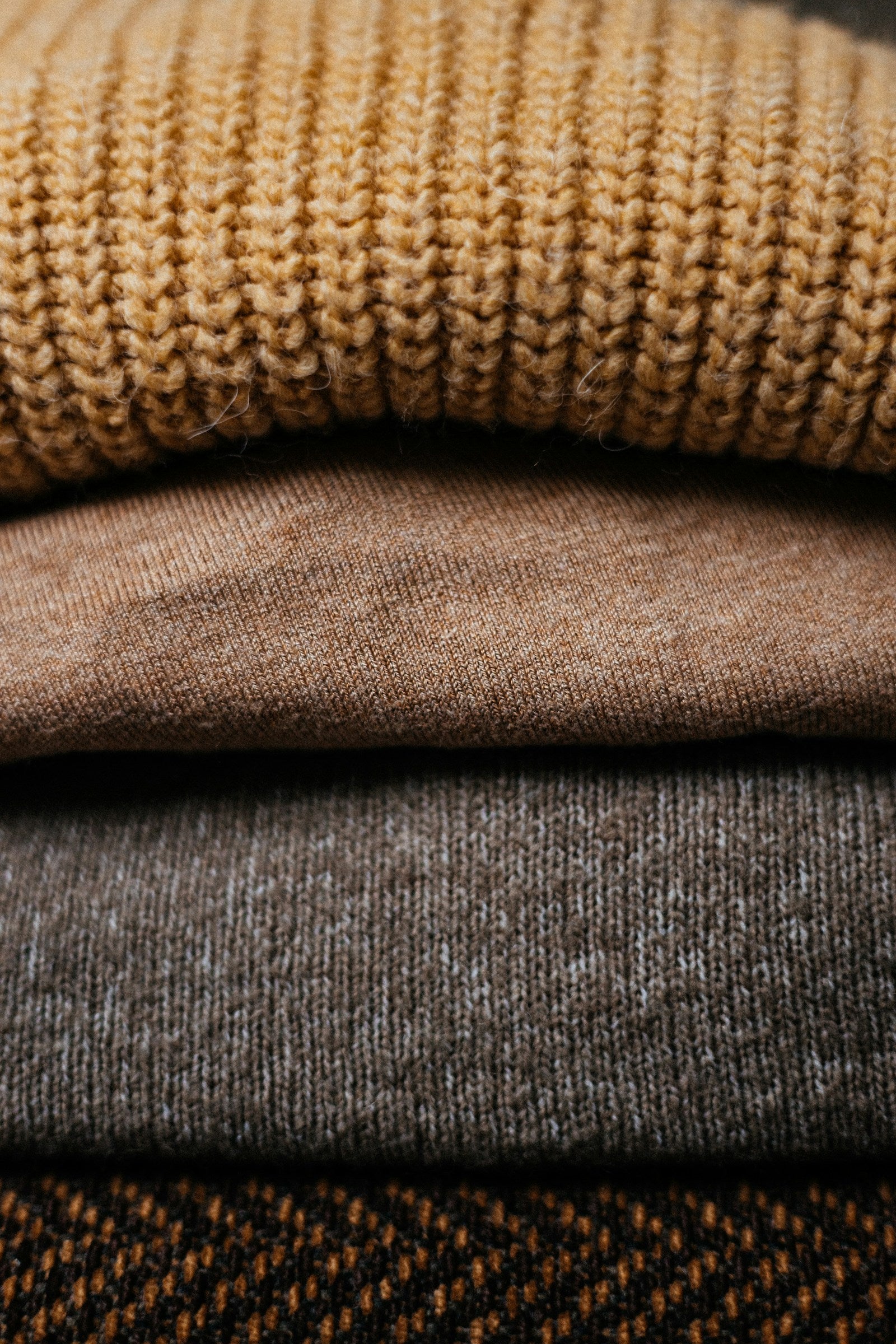French Terry Fabric Weight Guide: 2-Thread vs 3-Thread — Which GSM Is Right for Your Project?
