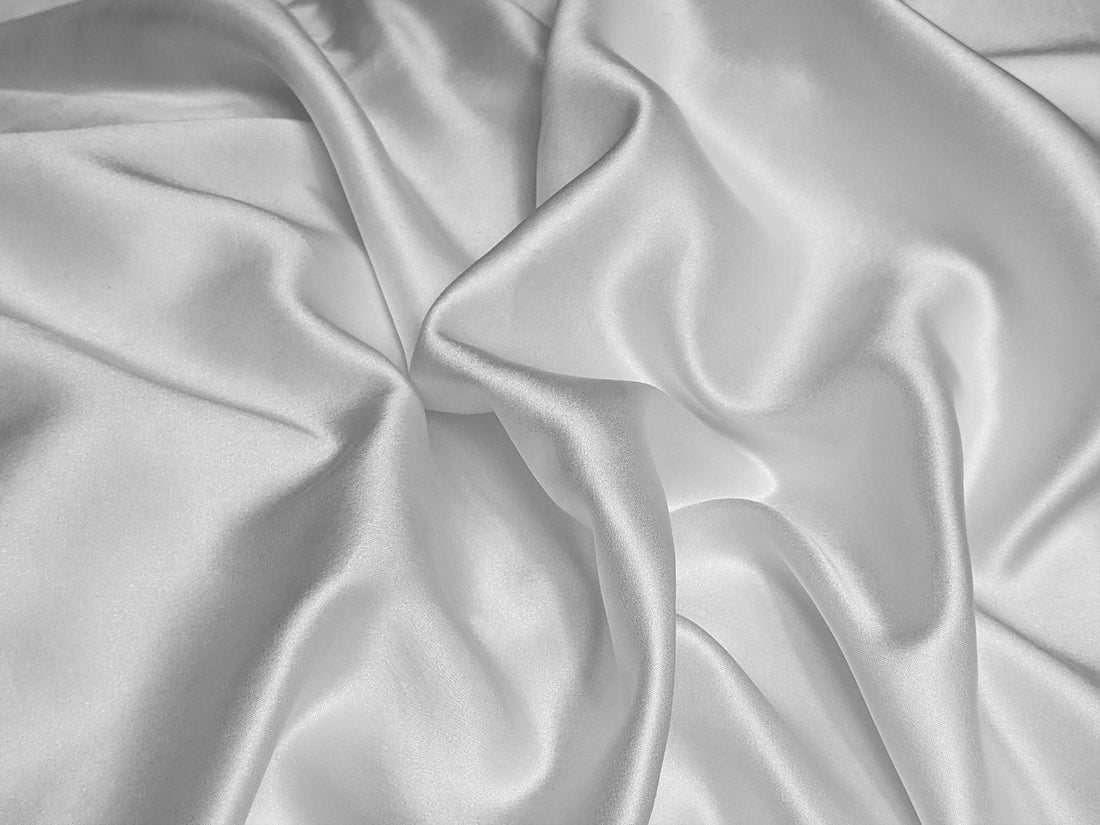 Best Fabric for Dresses: How to Choose Jersey, Interlock, or Rayon for Bodycon, Wrap, and Summer Styles