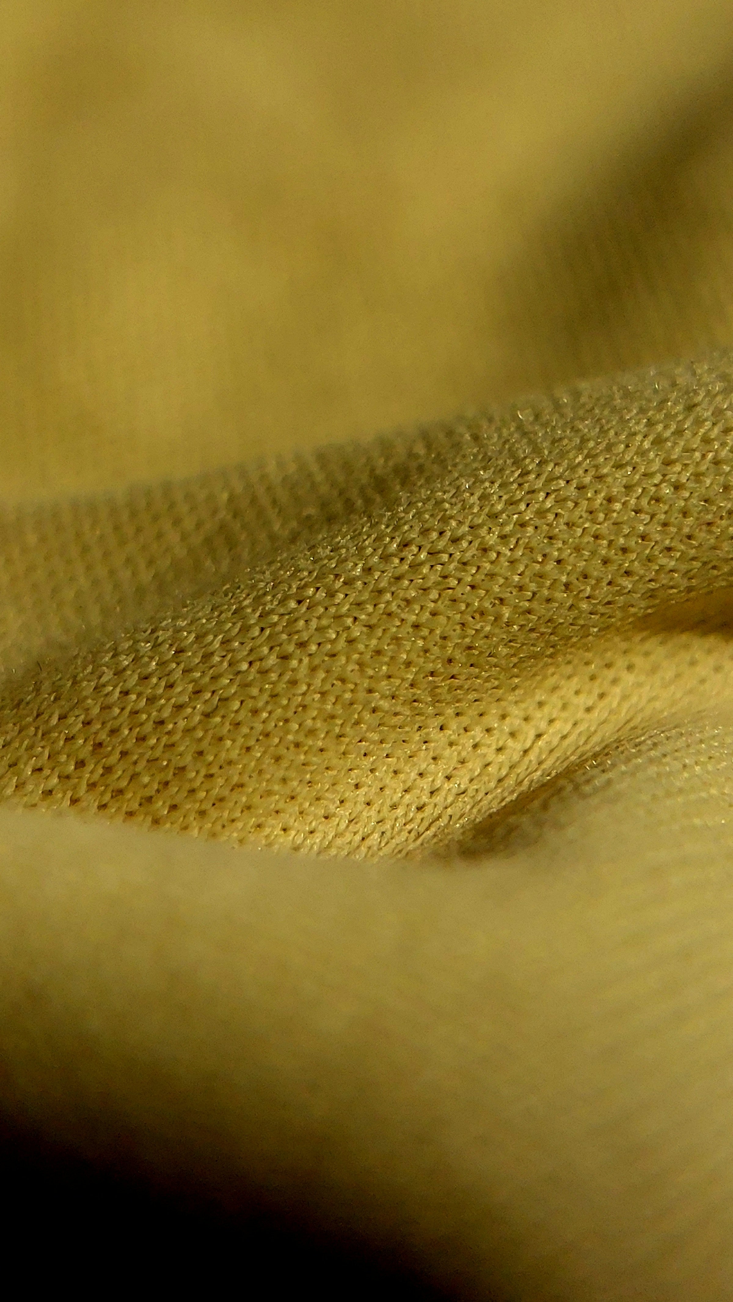 Best Fabric for Leggings & Sports Bras: Nylon Spandex, Jersey & Compression Knit Compared