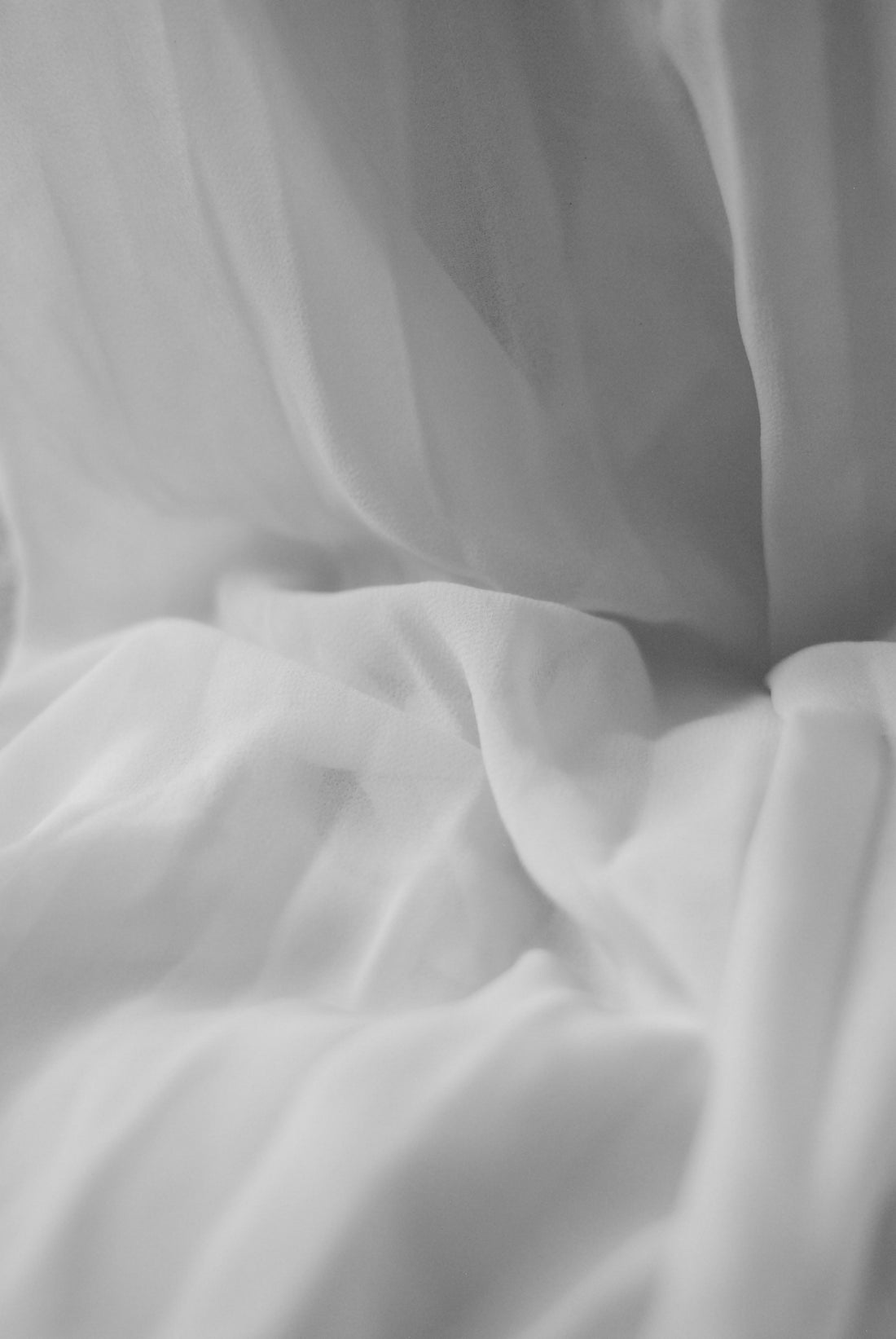 Power Mesh vs Lingerie Mesh: Which Fabric Is Right for Bras, Corsets & Shapewear?